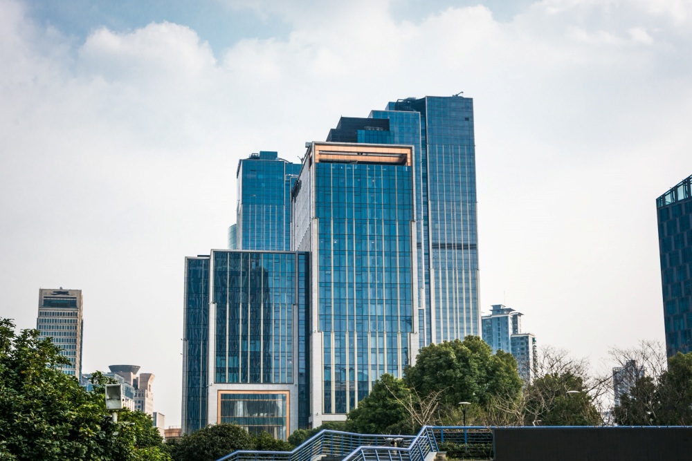 Occupancy Strategies for Premium Office Towers